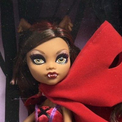   2012 Monster High Scarily Ever After Clawdeen Wolf NIB Gen 1 Target Exclusive