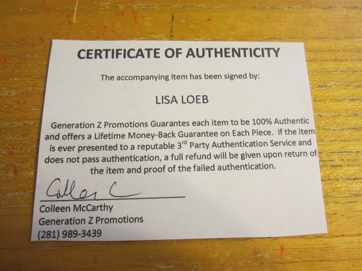 Lisa Loeb Musician Autographed Signed 4X5.75 Photograph 