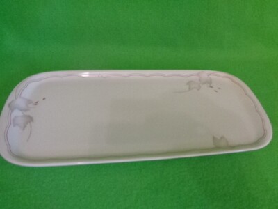 Königskuchenplatte  36 x 15 cm  Swingline Liberty   von Arzberg mehr da