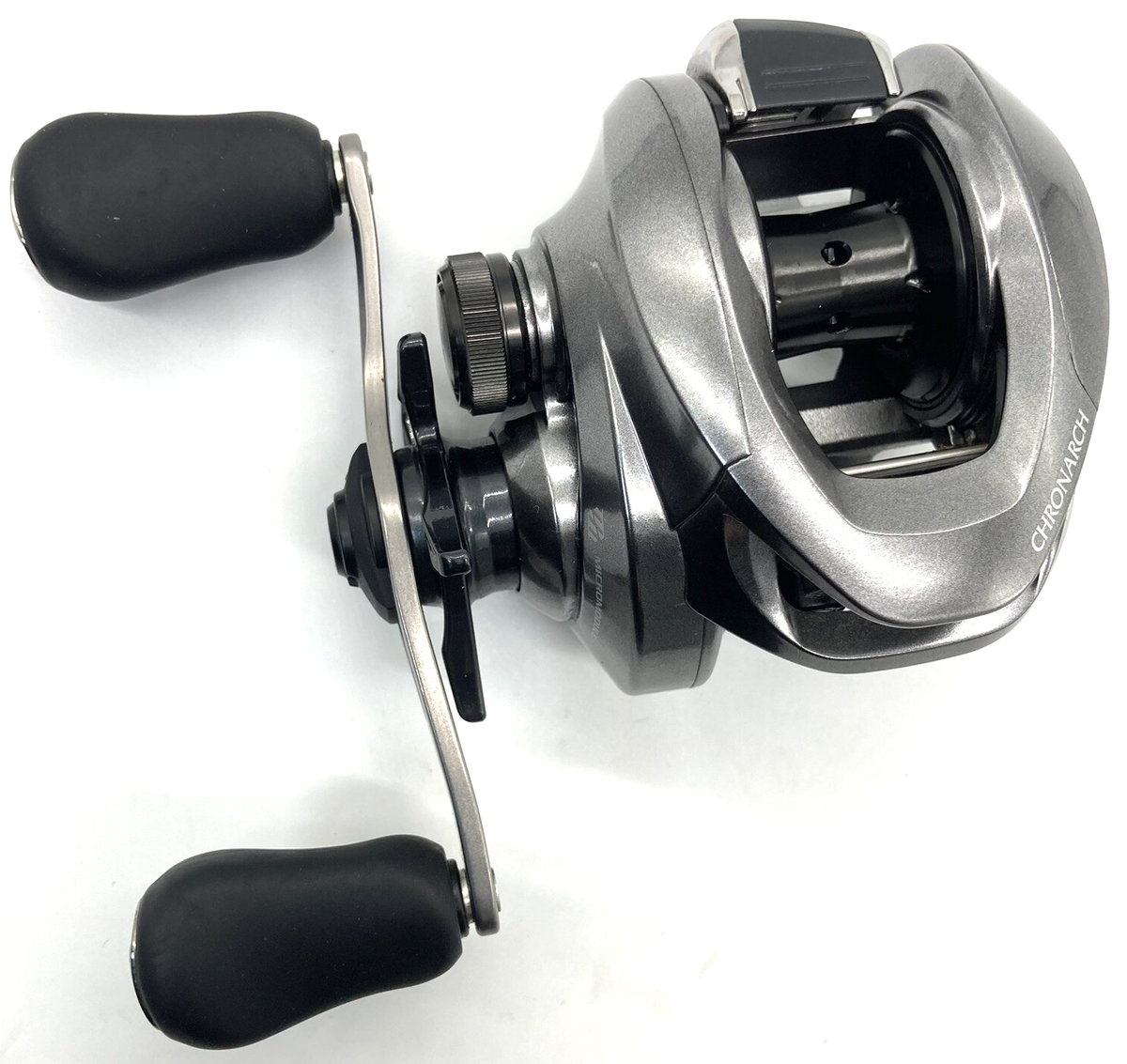 SHIMANO 17 CHRONARCH MGL 150 Right Handed Bait Casting Reel No Box