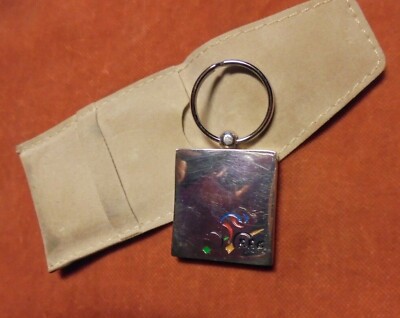 Enameled metal keychain clutch Sweden F.F.C French Cycling Federation 