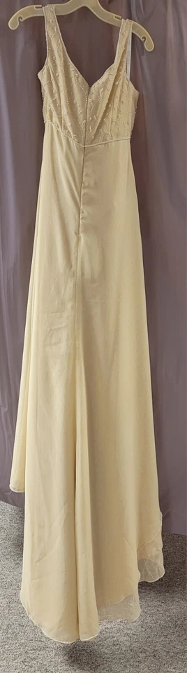 Alfred Angelo, 1570, talla 8, marfil, gasa, rebordear corpiño, tren corto Foto 3 de 4