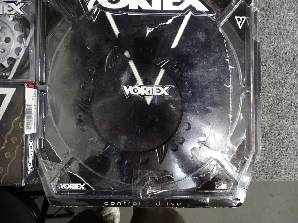Vortex CK2257 Sprocket Chain Kit STL/ALU 14/37T BLK SX3 520-108L Honda CBR300R - Image 2 of 4