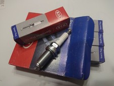 4 x NGK Zündkerzen ILFR5B11 für Hyundai Santa FE Original Kia Magentis Carnival 