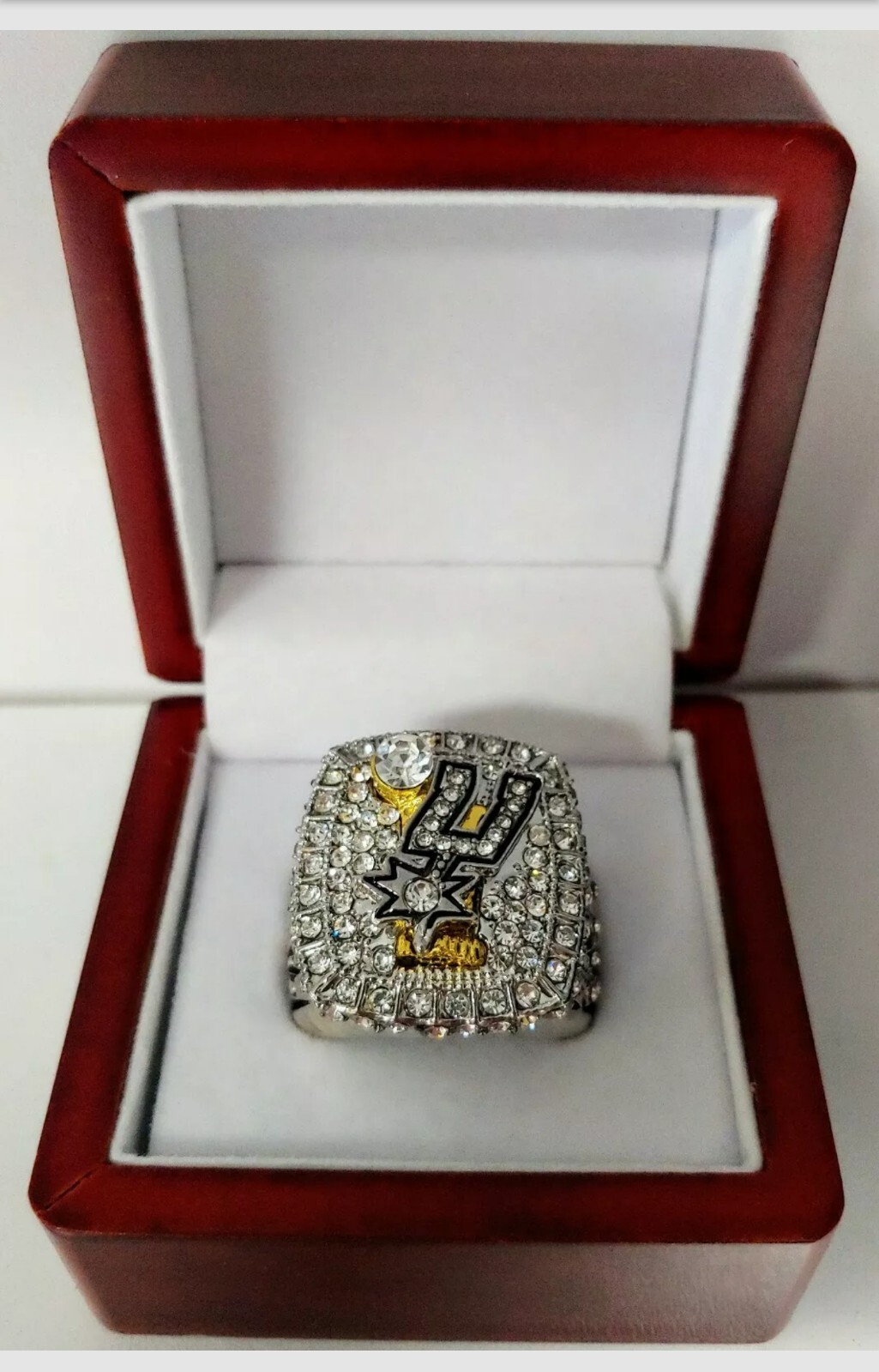 Picture 1 of 4