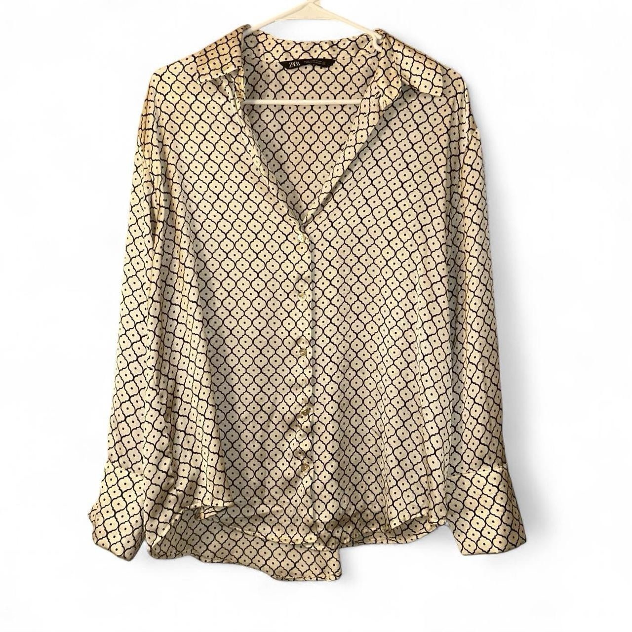 Zara satin polyester geometric print button up si… - image 2