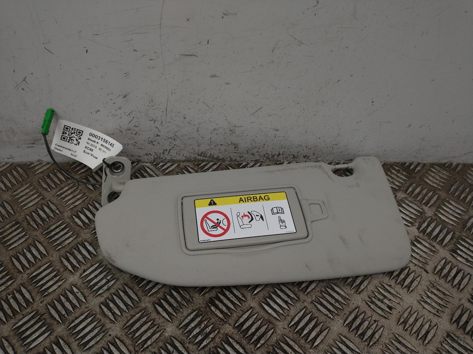 Volvo XC60 Mk2 Sun Visor for T5 Momentum AWD Estate 2017-2025 Model 32332692