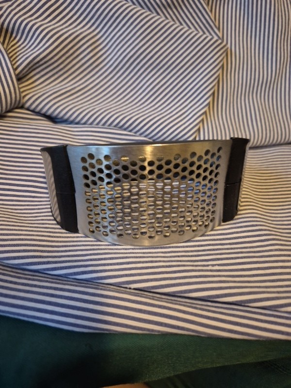 Garlic Press Rocker Crusher  Stainless Steel  With Black Handle EUC