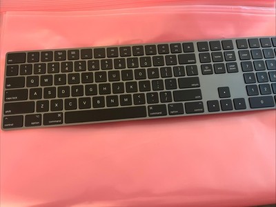 Apple A1843 MRMH2LL/A Wireless Magic Keyboard w/ Numeric Keypad (Space Gray)