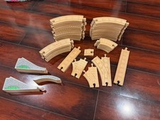 Thomas Wooden Railway Clickity Clack Straight Tracks 35 Piece Set
