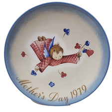 Schmid Berta Hummel Mother’s Day Plate 1979 Cherub Gift
