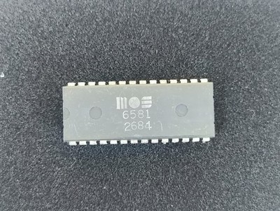 MOS 6581 SID Sound Chip 28 Pin DIP Kunststoff Vintage IC Commodore 64 1984 Korea