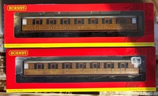 Hornby R4171 & R4171C LNER 61ft 6in Corridor 1st Class Coaches 22356 & 441