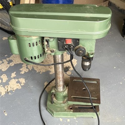 Vtg Central Machinery Adjustable 5-Speed Bench 8 1/4'' Drill Press Model #34231