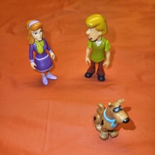 Scooby Doo, Shaggy, Daphne Mini Figurines Approx 2" Great Pre-Owned Condition