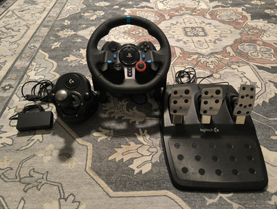 Logitech G29 Rennlenkrad für PS4 / PS5 / PC mit Pedalen & Shifter