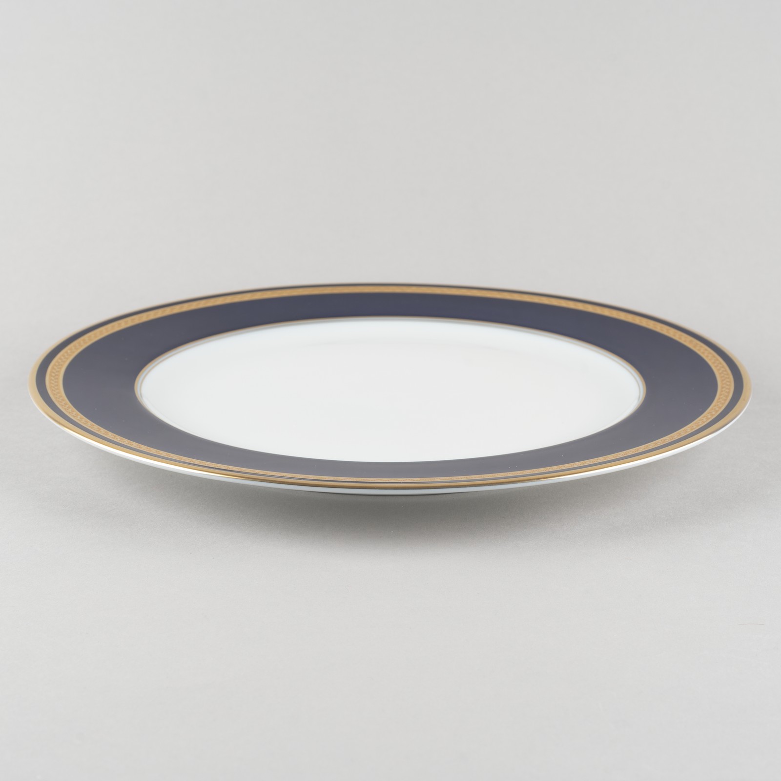 Set of 4x Perfect 5-Piece Place Settings, 2 Available, Monarch Hutschenreuther