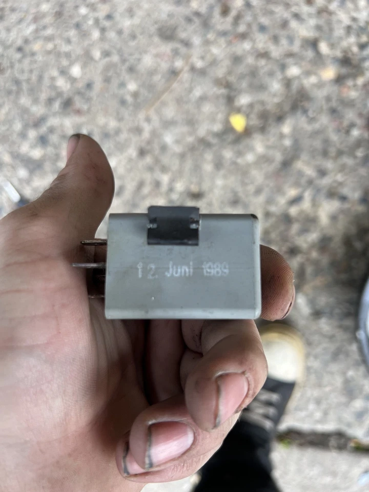 Реле переменного тока Volvo 240,260,740, 760 81-92 1363449 - Изображение 2 из 4