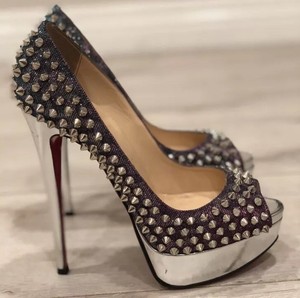 louboutin spiked pumps