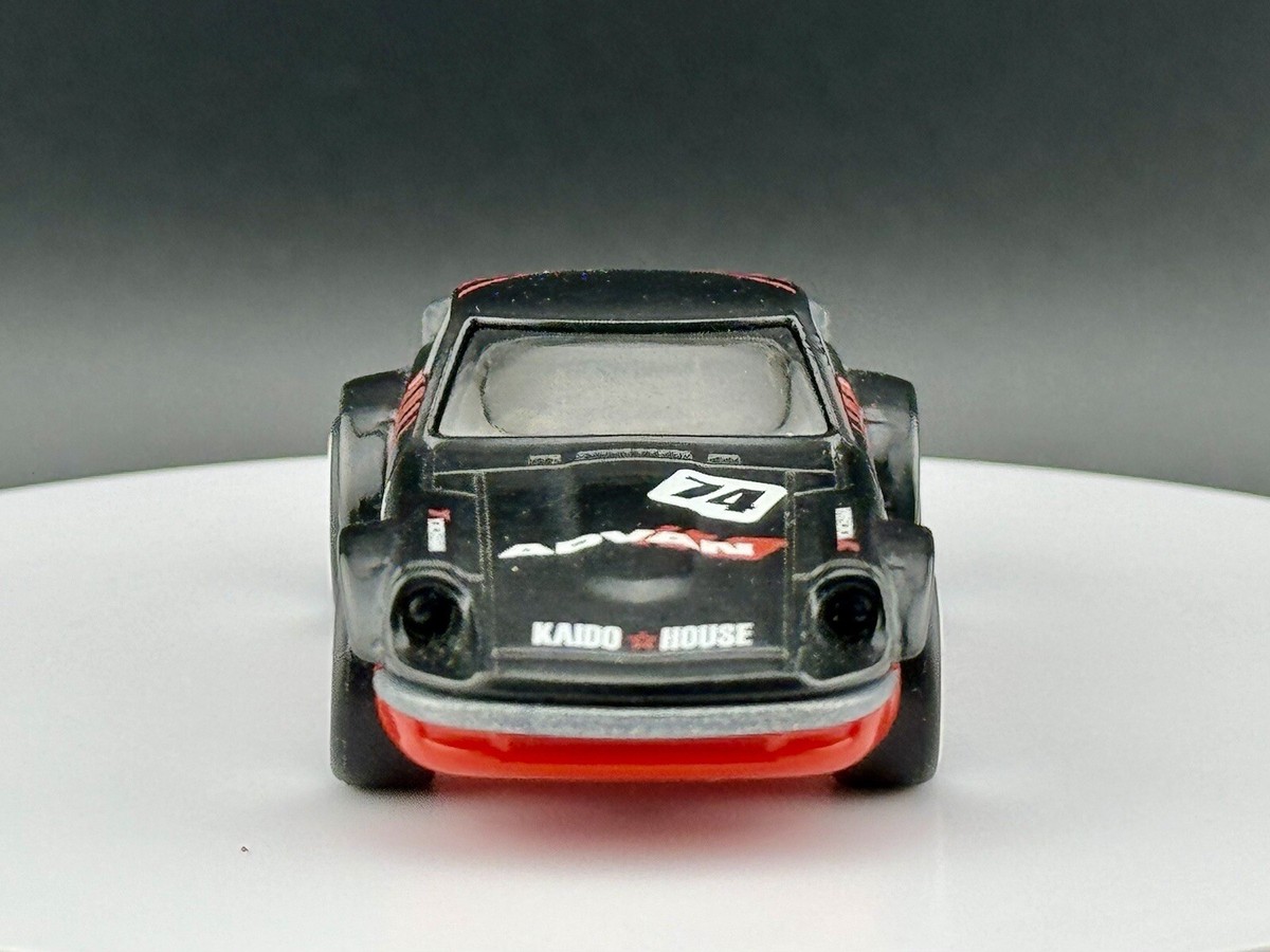 Hot Wheels Factory Bespoke Prototype-Real Riders-Riveted