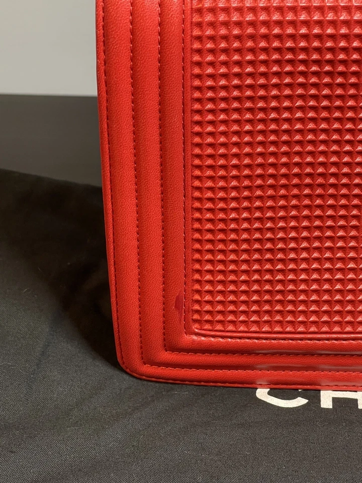 Chanel Nuevo Medium Cube Boy Foto 3 de 4