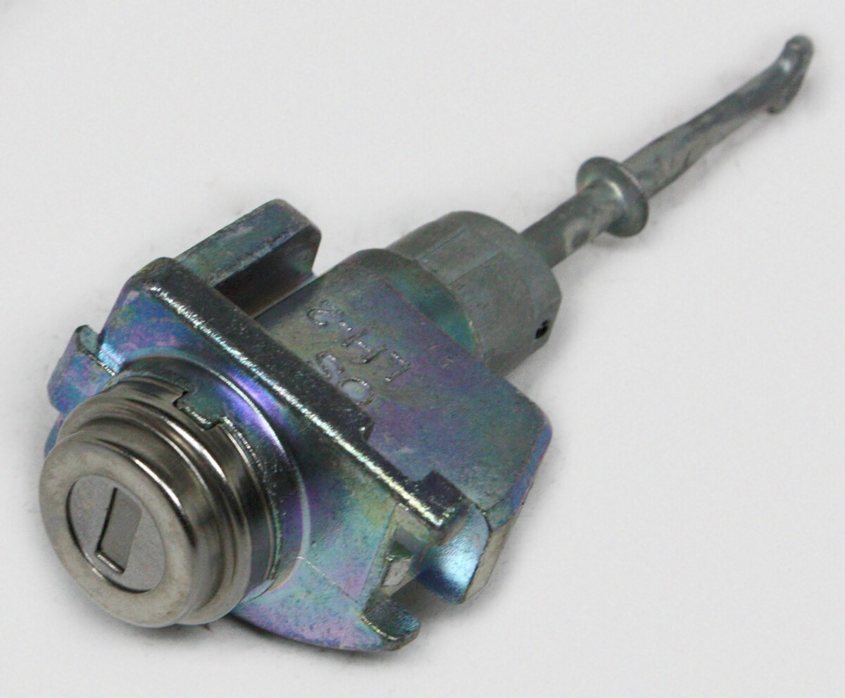 30番 Amazon.com: X AUTOHAUX Ignition Switch Lock Cylinder with 2