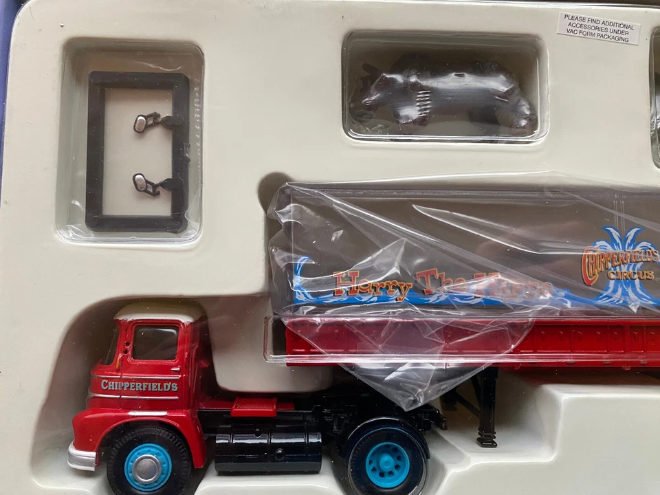 Corgi Classics 14201 Chipperfields Scammell Foden S21 -  Ltd Edition 1997 - Bild 2 von 4