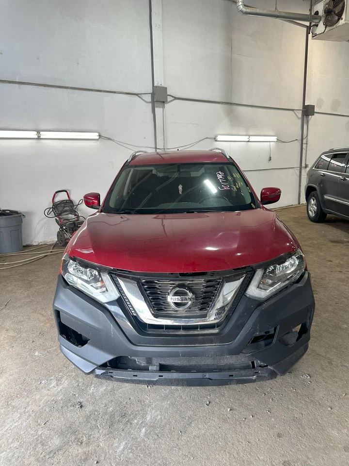 Cuarto de cristal izquierdo usado se adapta a: Nissan Rogue VIN J 2017 primer dígito construido en Japón con pr Foto 3 de 4