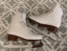 Jackson Ultima Mystique Ice Skates w/ Mark II Blades Youth 2.5 C White
