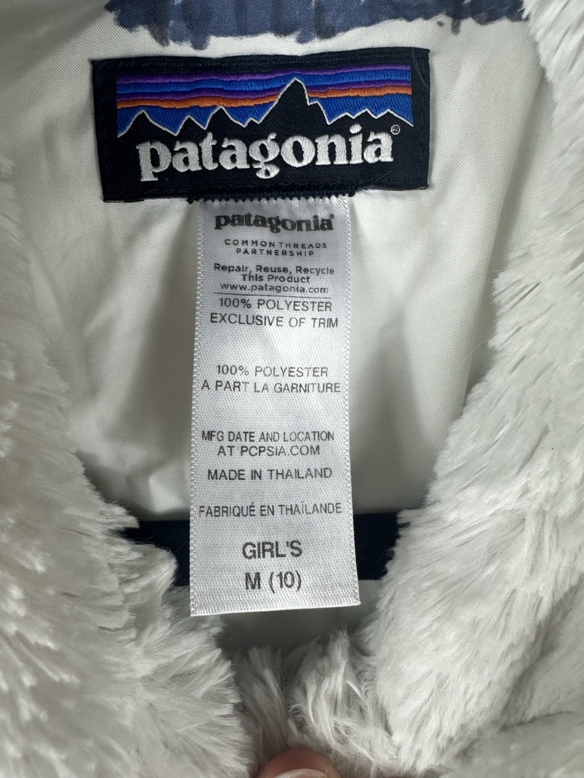Patagonia Girl’s Pelage Jacket Faux Fur Teddy Bear Soft Button Cozy | M (10) image 10