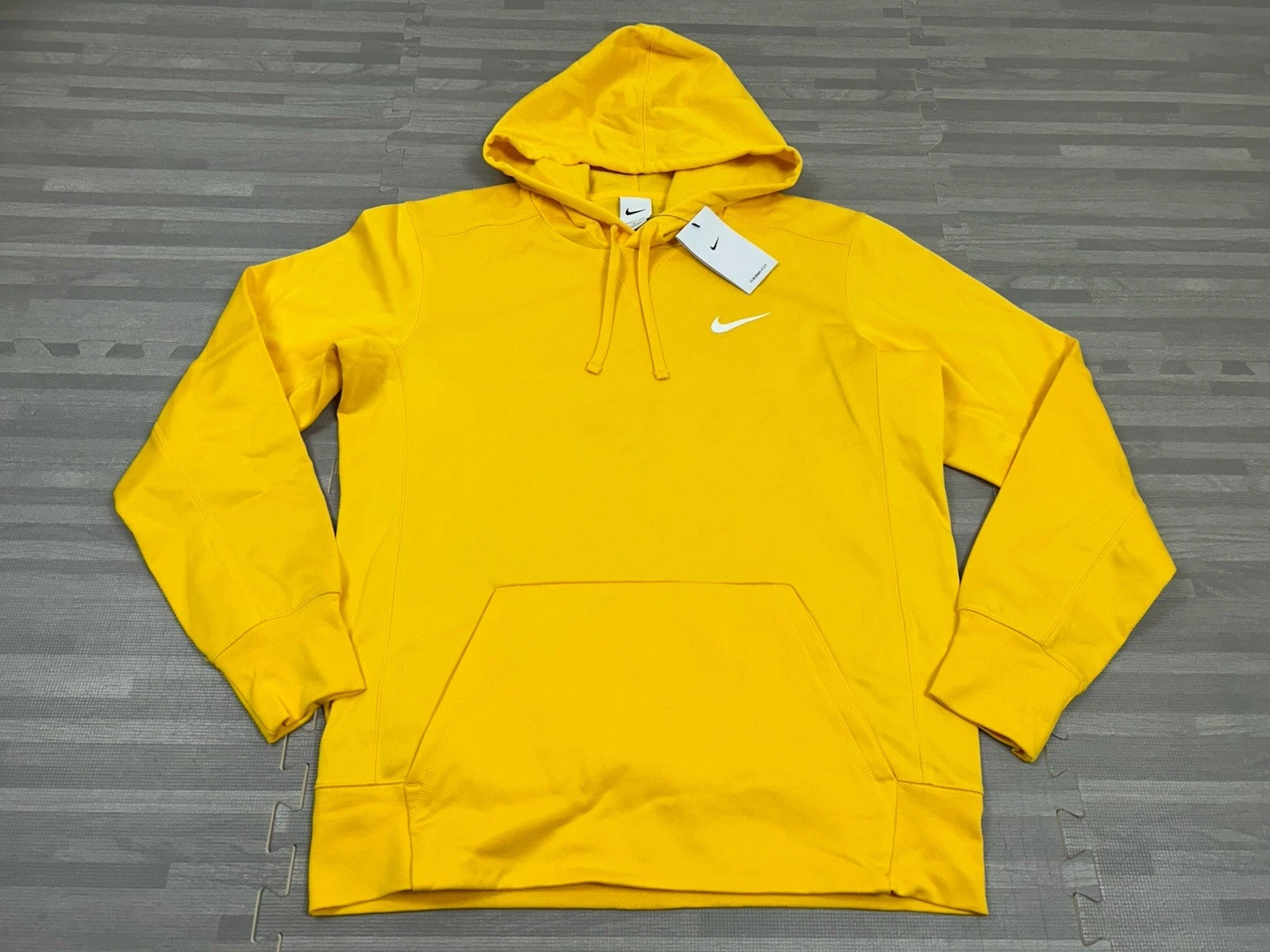 Nike Therma-Fit Pullover Sweatshirt Hoodie Mens Size Medium Amarillo Yellow $75