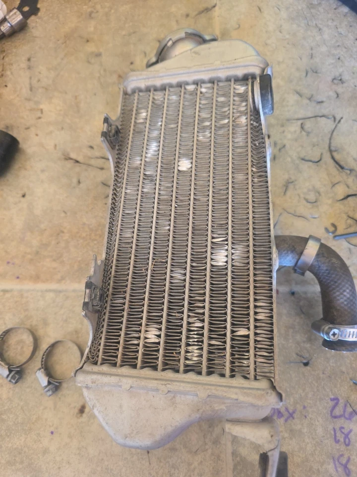 RADIADOR KX85 CON TAPA ORIGINAL KAWASAKI KX 85 100 (2001-2013) Foto 2 de 3