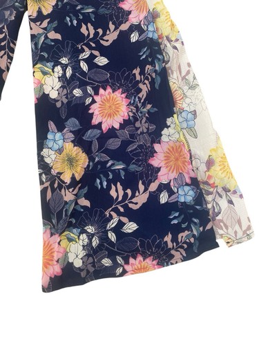 UMGEE Wide Leg Cropped Floral Pant Size Medium New - Picture 2 of 8
