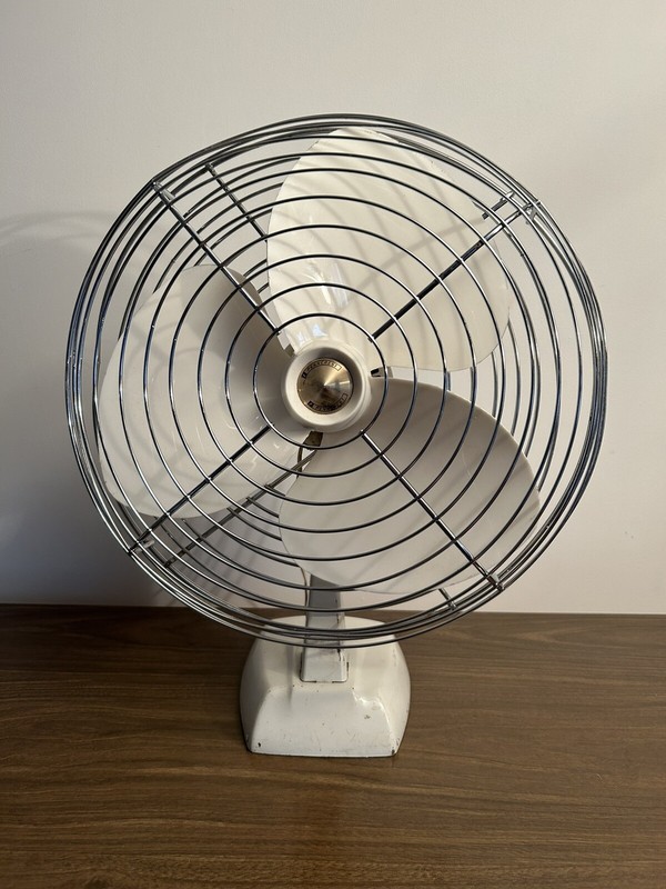 Vintage PENNCREST Round Electrical Fan 15” White