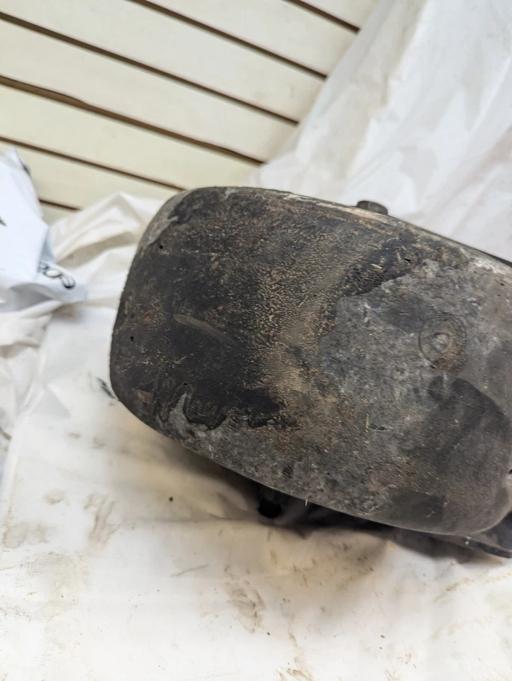 John Deere F620 F680 Rear wheel and tire With Caster Fork - Image 4 of 4