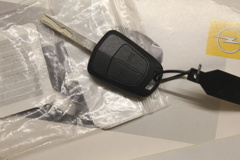 Opel  Astra H  NAVI Navigation CD Vauxhall 2006  Europa FERNBEDIENUNGSSCHLÜSSEL - Bild 4 von 4