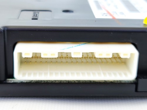 18-20 INFINITI Q50 Q60 AMPLIFIER TEMPERATURE CLIMATE CONTROL MODULE UNIT OEM - Picture 4 of 4