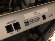 One pristine LIEBERT SiteNet MULTIPORT 8 With/Power Cord, 3 cables Port 