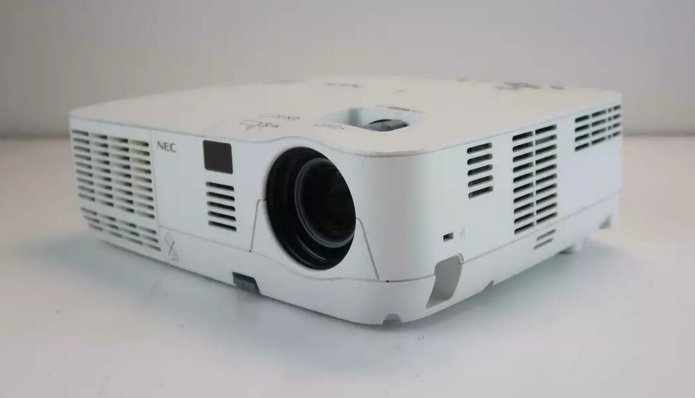 NEC NP-V300X 3LCD White Projector HDMI 777 Hours Used | eBay UK