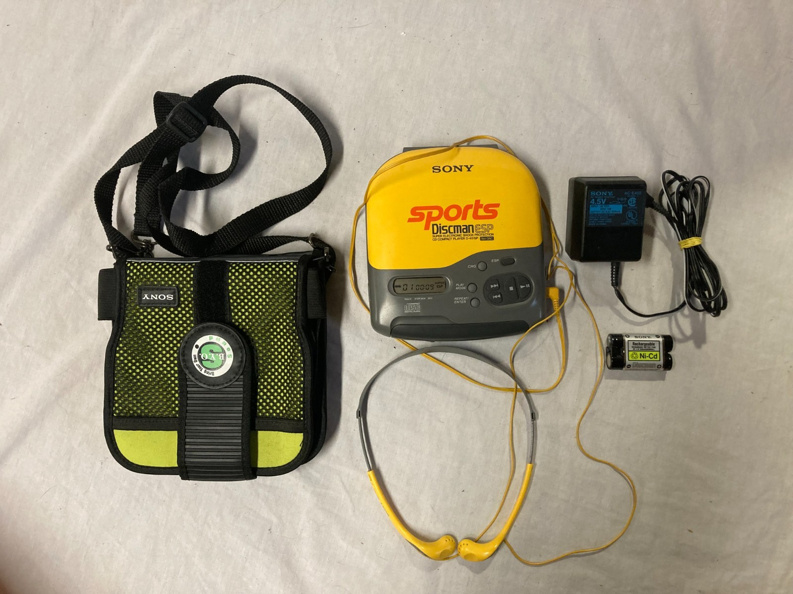 Sports Yellow D-451sp Tested Works Excellent!