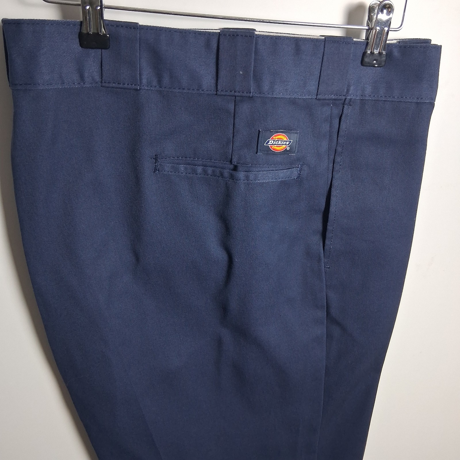 Mens Dickies 874 Original Fit Work Pants in dark navy. Rare Size