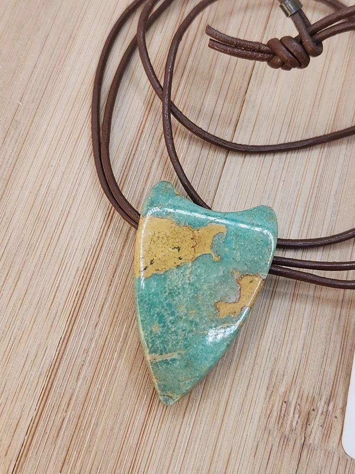 Neiman Marcus Natural Turquoise Pendant Heart Shape Leather Strap. 1.5" NOS - Image 4 of 4