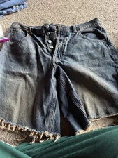 Old Navy Womens Size 12 Mid-Rise Baggy Wide Leg Denim Shorts 100% Cotton Frayed