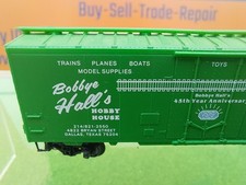 Micro-Trains ~ N Scale ~ Bobbye Hall's 45th , Dallas Texas ~ Special Run Boxcar