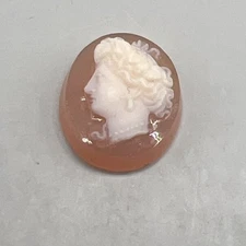 Loose Vintage Unmounted Carved Cameo Shell of Woman’s Profile (1.11g)