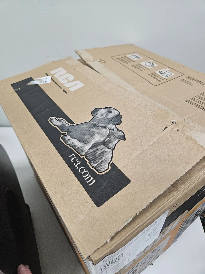 RCA TV 13V420T Colour TV Television 13” Retro Gaming Tested Works In Box NM - Image 4 of 4