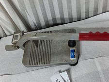 Vollrath 1853 Oyster King Oyster Shucker Professional Restaurant Kitchen B7