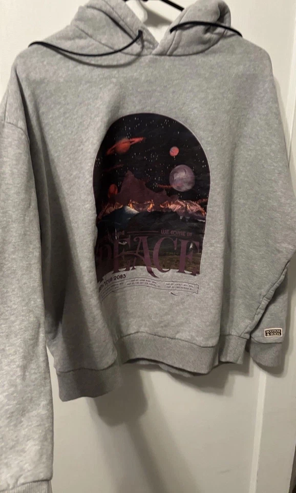 Scotch And Soda Women’s XL We Come In Peace Earth Tour Planets Sweatshirt - Image 2 of 4