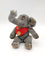 Steiff Jumbo Elefant mit Knopf, Fahne, Schild- H 22 cm- guter Zustand