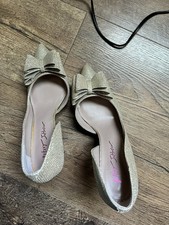 Betsey Johnson Gold Glitter Bow Pointed Toe Stiletto Slip-On Pumps US size 8